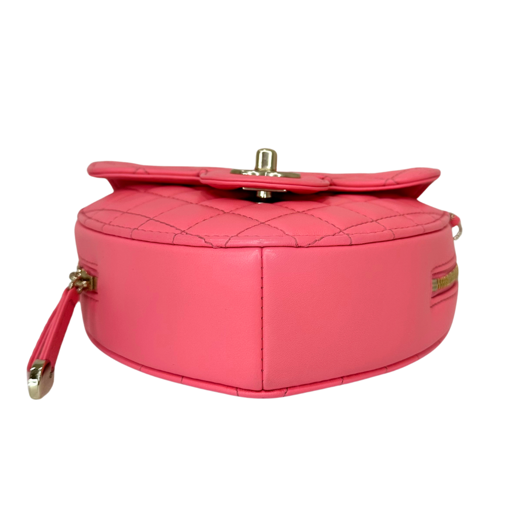 Chanel CC in Love Heart Crossbody Hot Pink Lambskin Gold HW