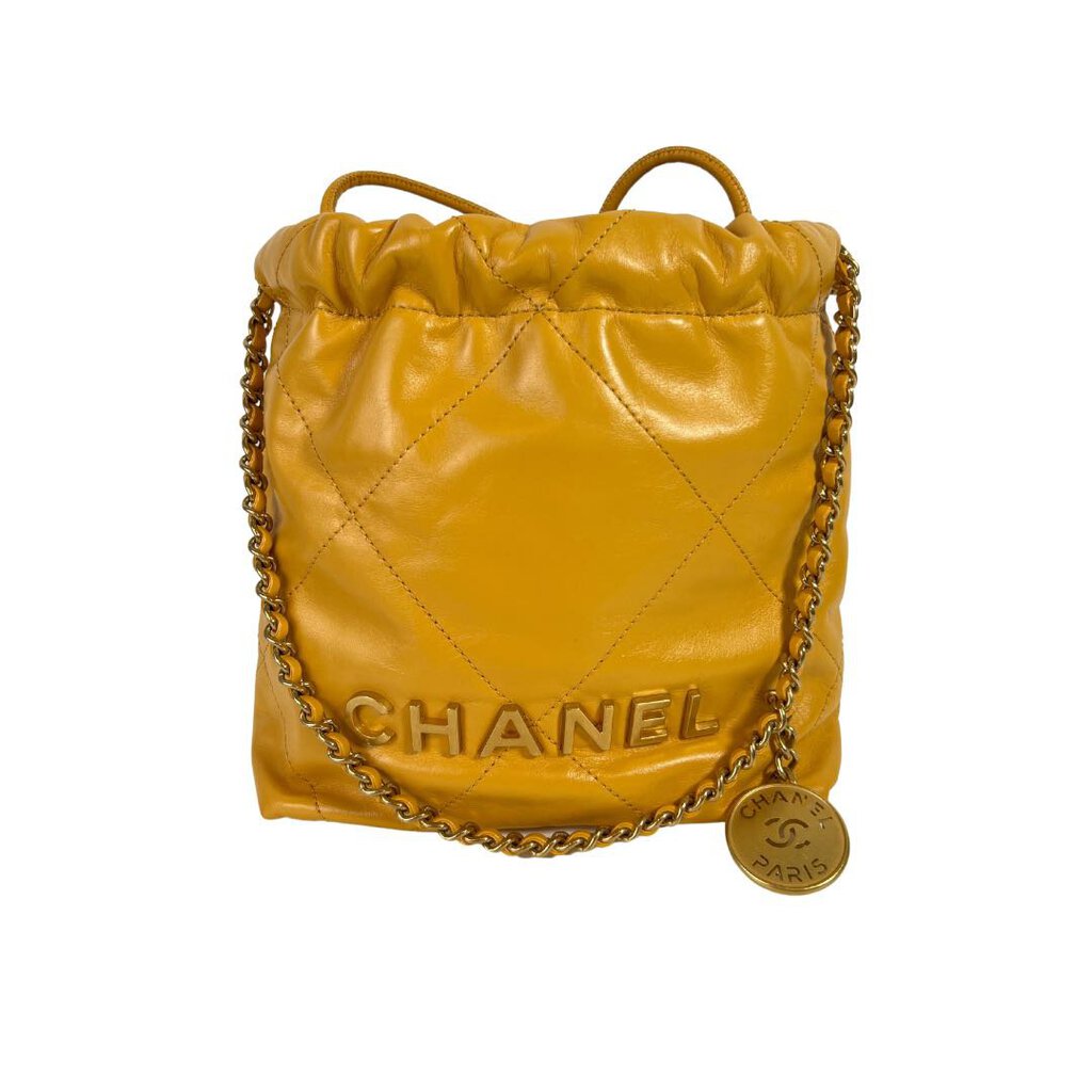 CHANEL 22 Mini White Pearl Shiny Crumpled Calfskin Quilted Chain
